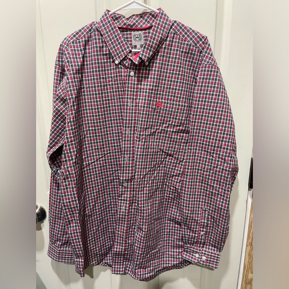 Cinch Men’s Long Sleeve Button Down Shirt Plaid Red
Size large